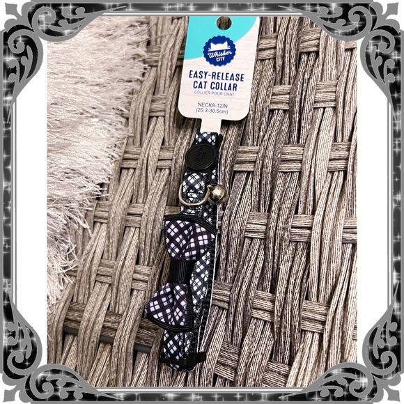 Petsmart Breakaway Bow Tie Cat Collar Black & White Plaid Striped Bell Dog XS - Picture 4 of 6